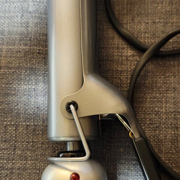 Hot Tools Diamond Platinum Nanoceramic Curling Iron -1-1/4" HTP06 New - Picture 4 of 5